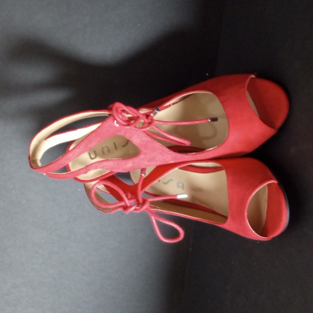 Unisa shoes